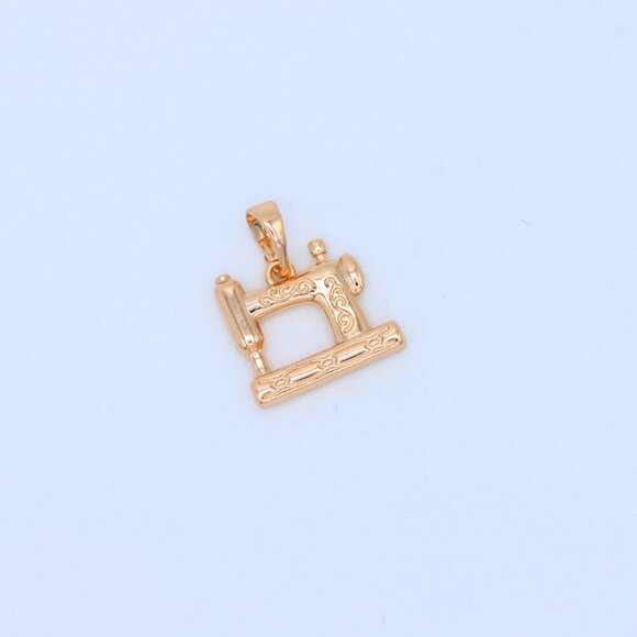 "Vintage Sewing Machine Rose Gold Pendant for Craft Lovers, XPPT1384 - Picture 11 of 13